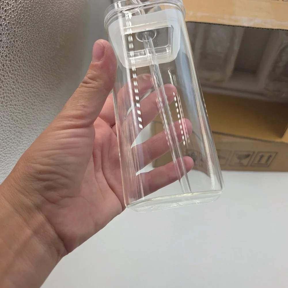 Square Glasses set of 8 with Glass Pour Spout and Lid N1